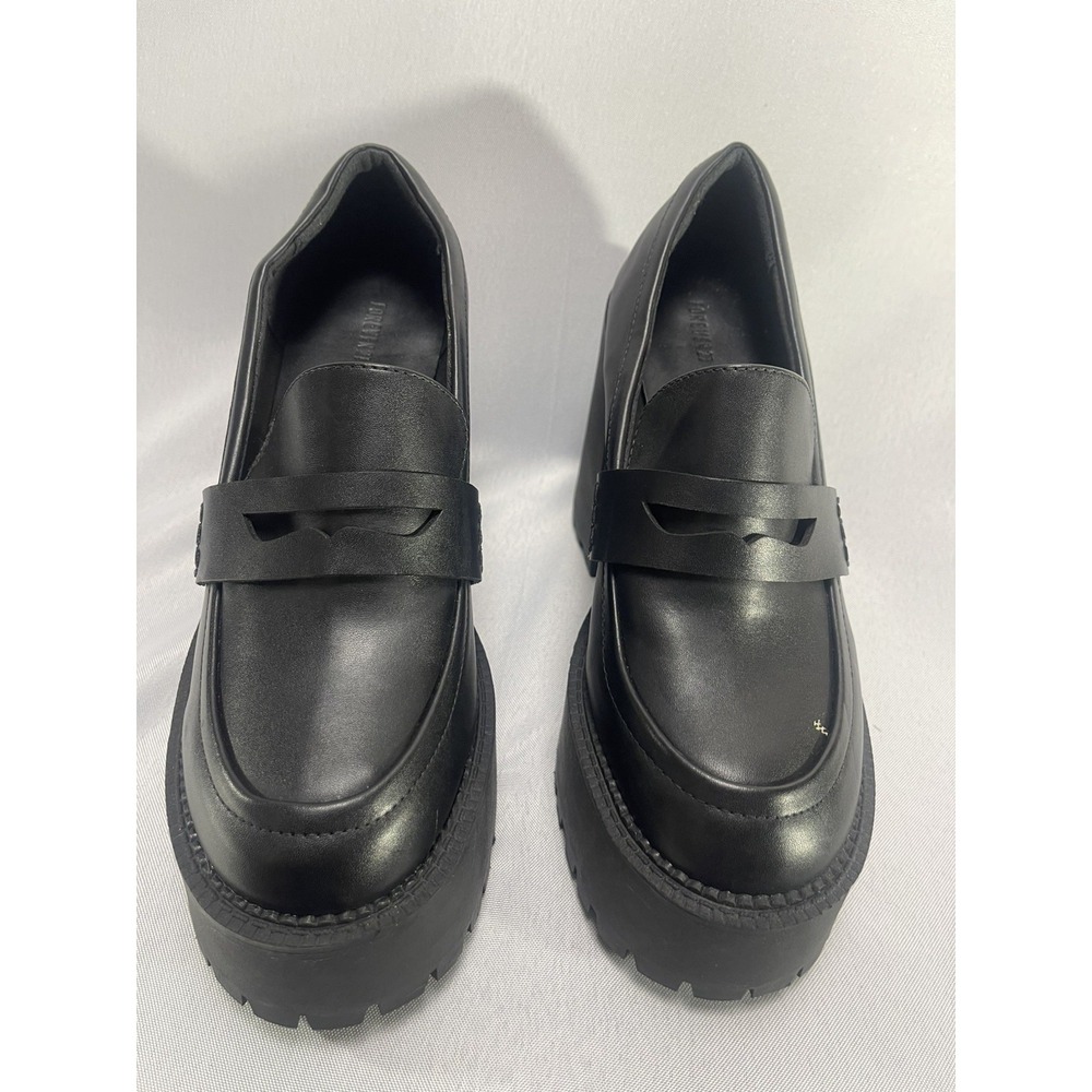 FOREVER 21 Women's black Platform Loafers 9 m